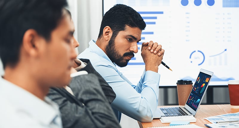 dashboard-data-display-laptop-screen
