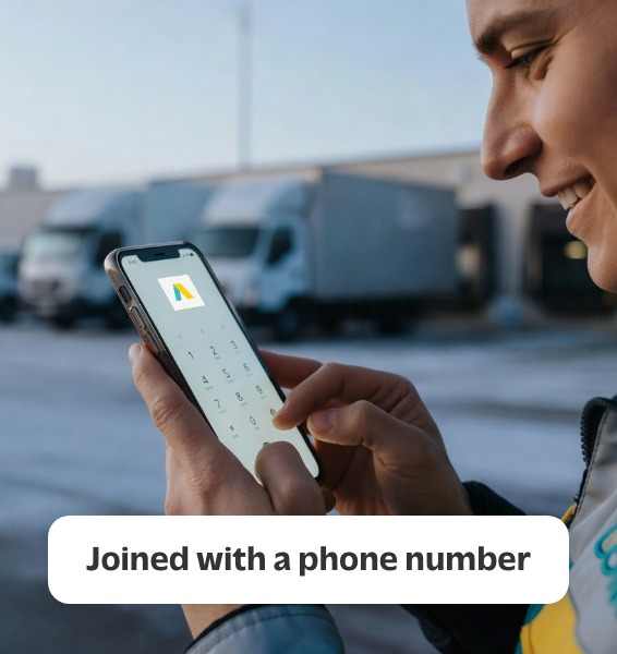 Transportation employee logging into Applauz using phone number