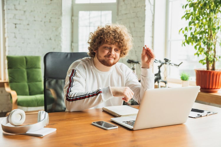 employee-working-from-home